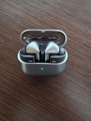 Samsung Galaxy Buds3 Pro - Plata