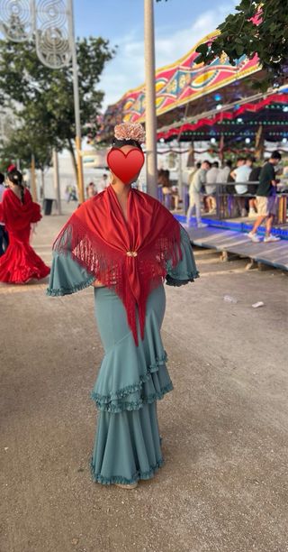 Traje de flamenca + mantón