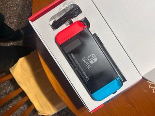 Nintendo Switch Azul y Rojo