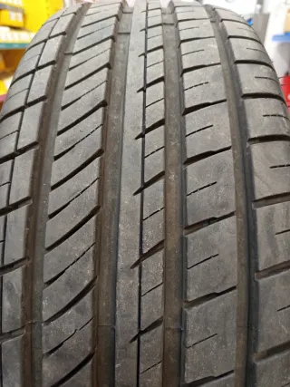 Pareja Neumáticos Ovation 215/55 R18 99V