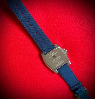 Reloj Time Force Cuarzo Esfera Plateada