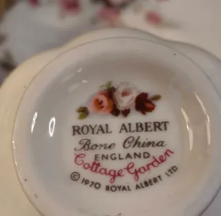 Tazza Royal Albert Cottage Garden