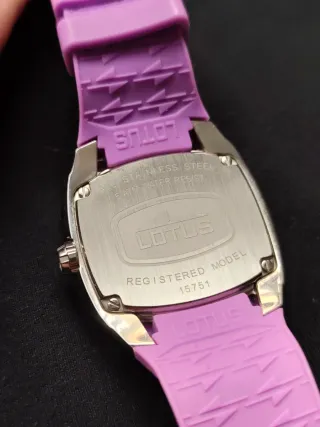Reloj Lotus Morado y Plateado Ref: 15715