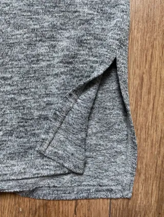 Jersey Bershka gris con parches en codos