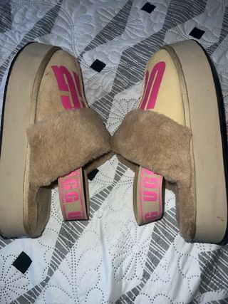 Zuecos UGG Beige y Rosa