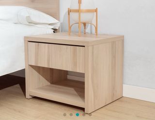 Base tatami con mesitas de noche a juego