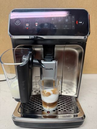 Cafetera Philips 3300 LatteGo