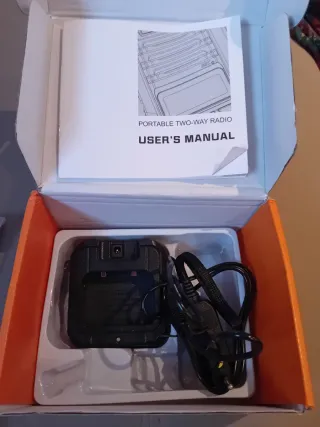 Walkie Talkie Baofeng UV9R Plus Dual Band