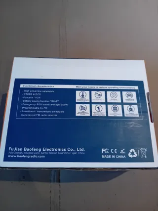 Walkie Talkie Baofeng UV9R Plus Dual Band