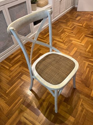 Conjunto mesa y 4 sillas madera y rafia