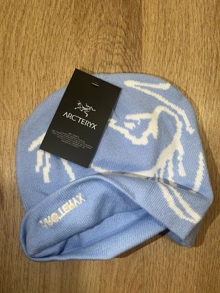 Gorro Arc'teryx Azul y Blanco