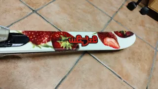 Esquís Quechua con fijaciones y funda