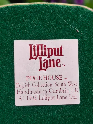 Lilliput Lane Pixie House