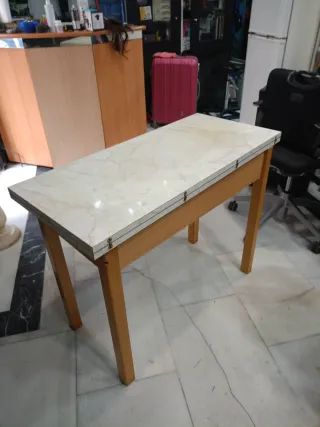 Mesa plegable de madera