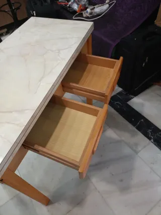 Mesa plegable de madera