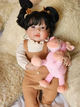 Bebé Reborn Asiática 55cm