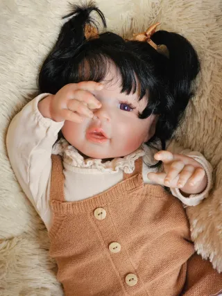 Bebé Reborn Asiática 55cm