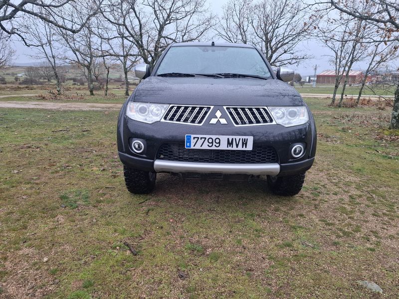 Mitsubishi L 200 2013 - foto 1