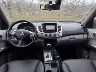 Mitsubishi L 200 2013