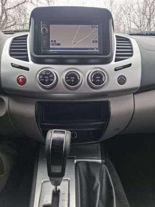 Mitsubishi L 200 2013