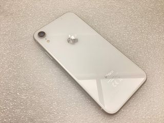 apple iphone xr 64gb