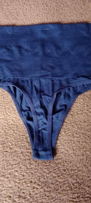 Tanga efecto reductor negro