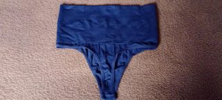 Tanga efecto reductor negro