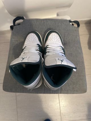 Jordan 1 Gris, Verde y Blanco
