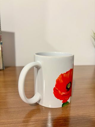 Taza Susaron Amapolas Rojas