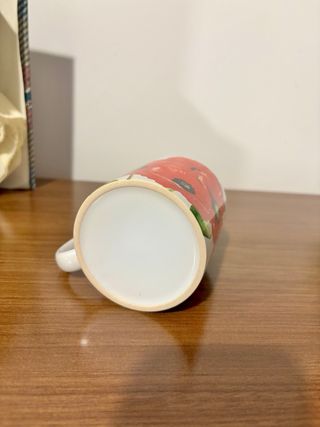 Taza Susaron Amapolas Rojas
