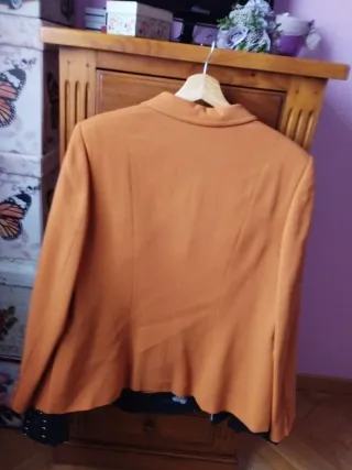 Blazer INDUYCO color tierra  T.46 aunque T menos