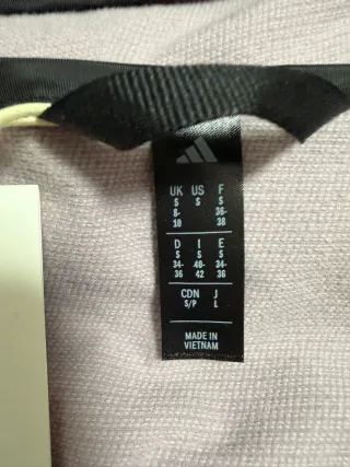 Chaqueta Adidas Terrex Negra y Rosa