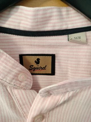 Camisa de manga larga rosa con cuello mao