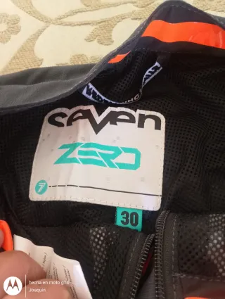 Pantalones Motocross Talla 28 y 30.    20€ unidad