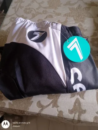 Pantalones Motocross Talla 28 y 30.    20€ unidad