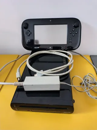 Nintendo Wii U Console Nera 32Gb+gamepad e cavi