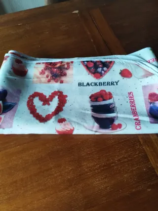 Mantel impermeable frutas y fresas