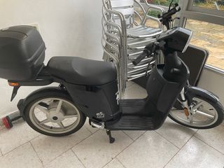 Moto Eléctrica Askoll eS2 Negra Itv hasta el 2028