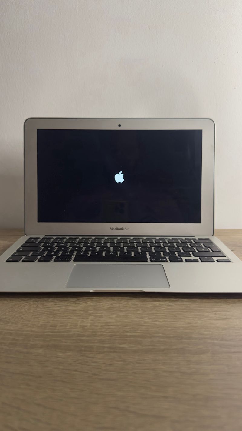 MacBook Air 11 (2015) Gris Espacial afbeelding 2