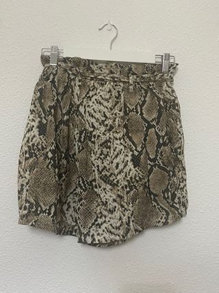 Shorts serpiente