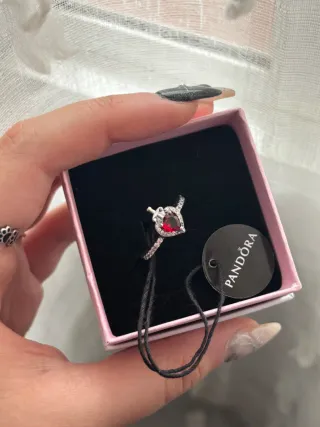 Anillo Pandora Villana de Reina Malvada