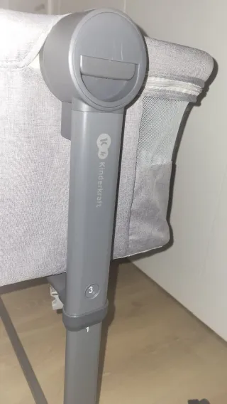 Berço de viagem regulável