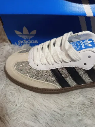 Adidas Samba OG Mujer Plata/Blanco