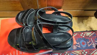 Sandalias charol Cesar Gaspari