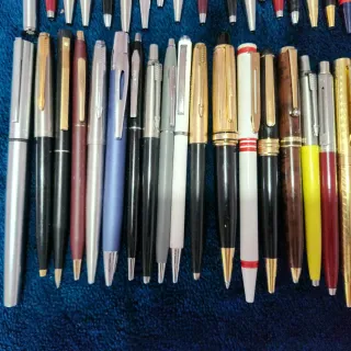 Conjunto di penne Parker e altre marche