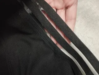 Bikini negro con inserto de malla