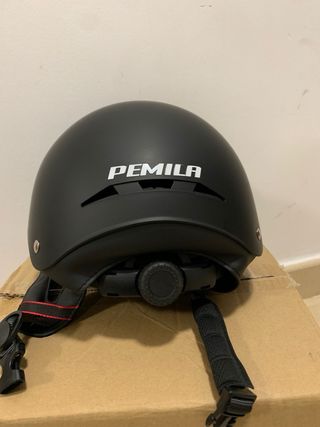 Casco de equitación negro nuevo