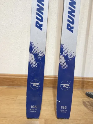 Esquís de fondo Rossignol + bastones