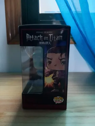 Funko Pop! Attack on Titan Eren + Camiseta XL