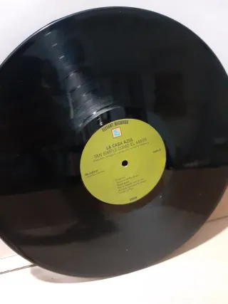 La Casa Azul - Tan Simple Como El Amor 2003.